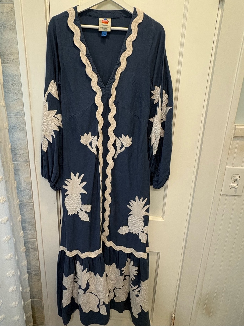 Farm Rio Embroidered long sleeve maxi dress, Women’s sz small, blue & white